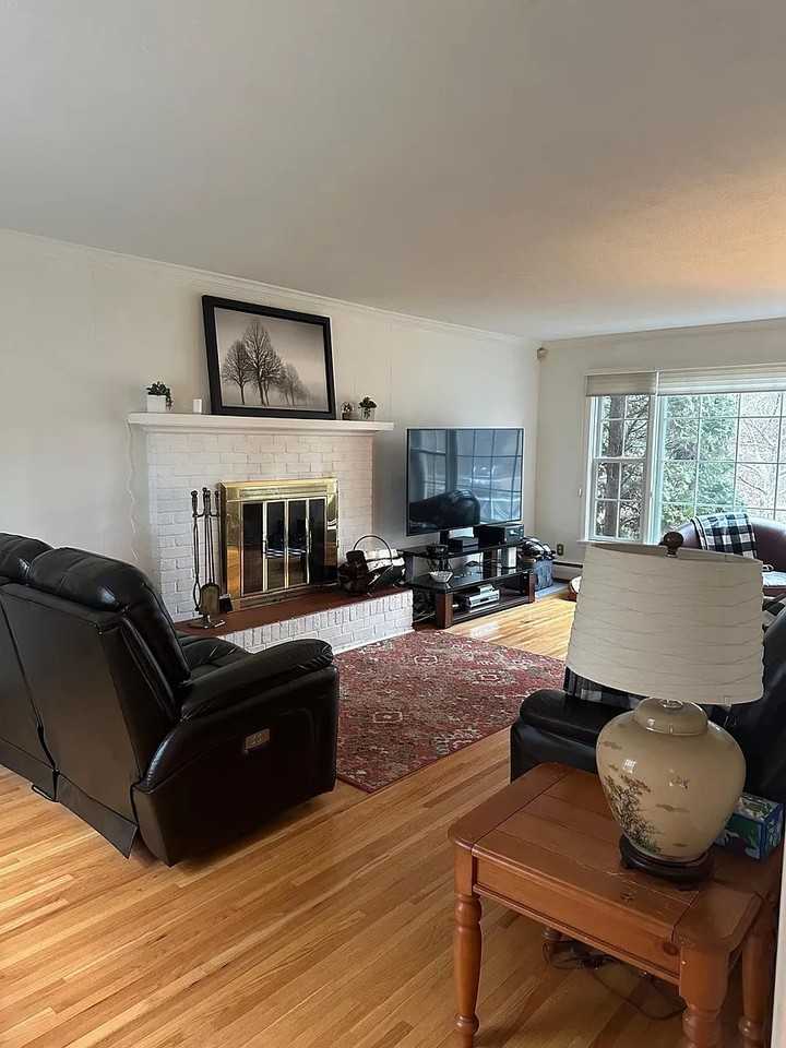 1215 Everett St S #NA - Photo 4 of 14