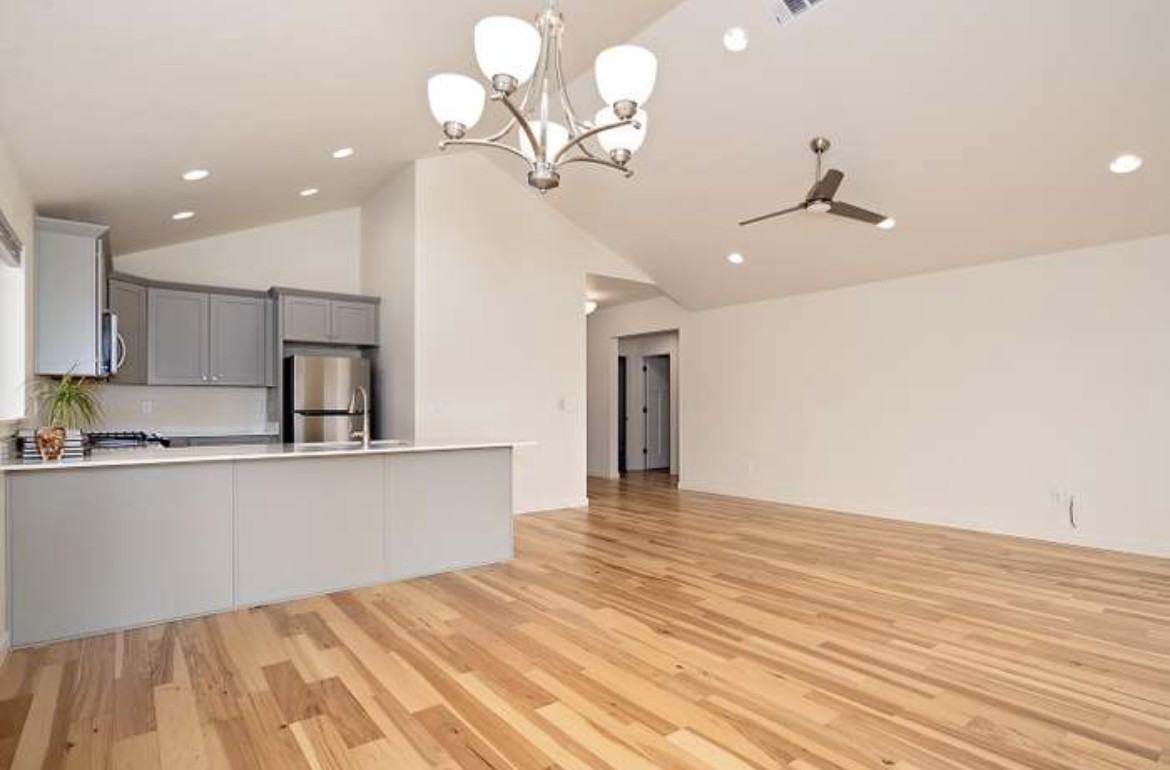 306 E Rapp Rd #NA - Photo 6 of 18