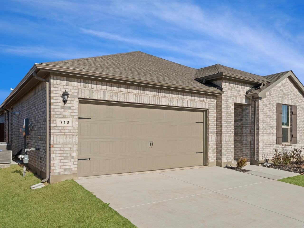 713 Amber Fields Dr #NA - Photo 3 of 28