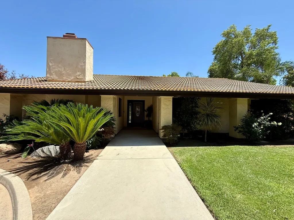 5420 N Forkner Ave #105 - Photo 3 of 26