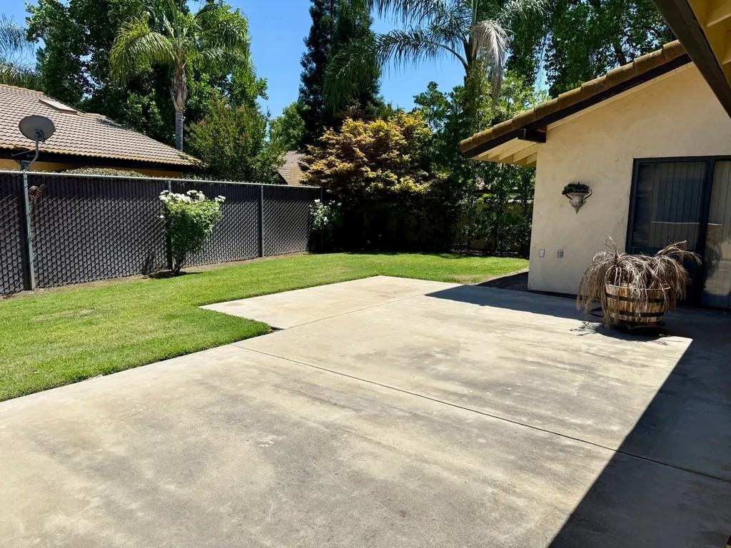 5420 N Forkner Ave #105 - Photo 4 of 26