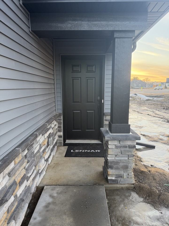 10545 Harbor Ln N #10545 - Photo 2 of 17