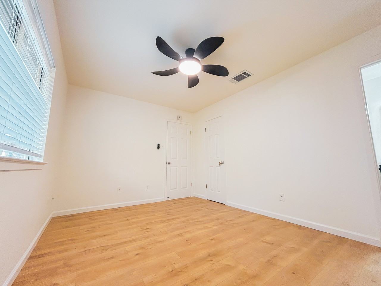 1815 Gracy Farms Ln #NA - Photo 4 of 15