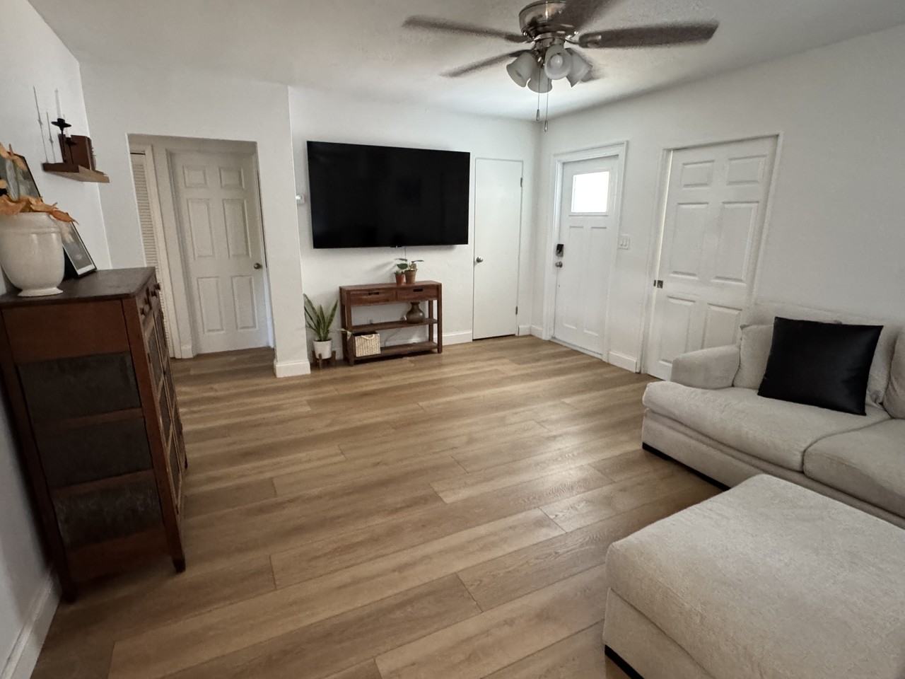 1261 79th Ave N #NA - Photo 3 of 17