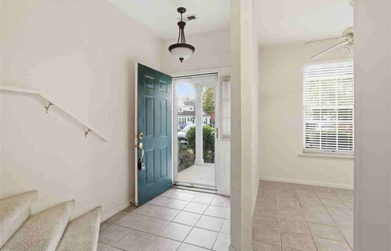 682 Windbrook Cir - Photo 2 of 22