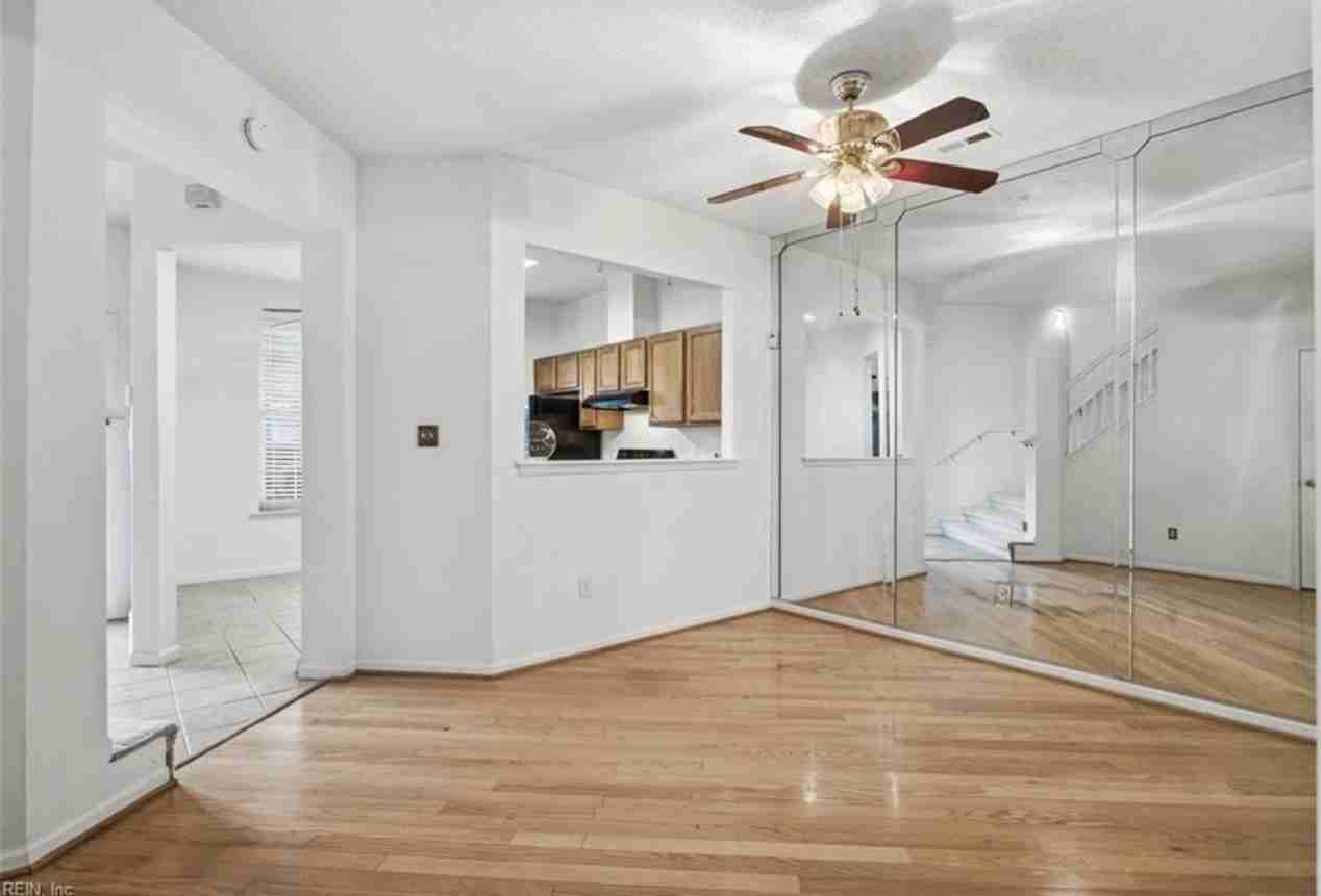 682 Windbrook Cir - Photo 7 of 22