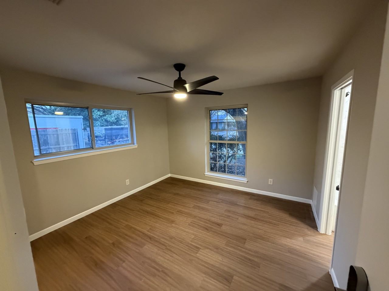 518 Magnolia St #NA - Photo 3 of 27