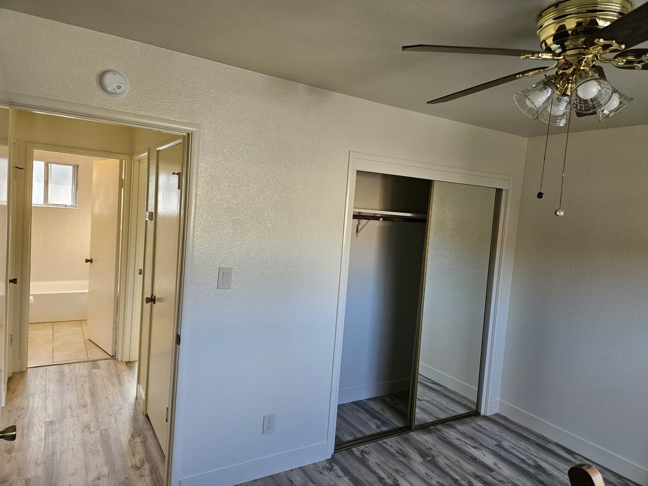 1581 Mono Ave #NA - Photo 6 of 18