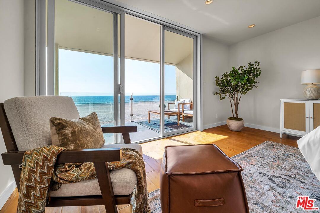 4 Lighthouse St #13 - Photo 2 of 36