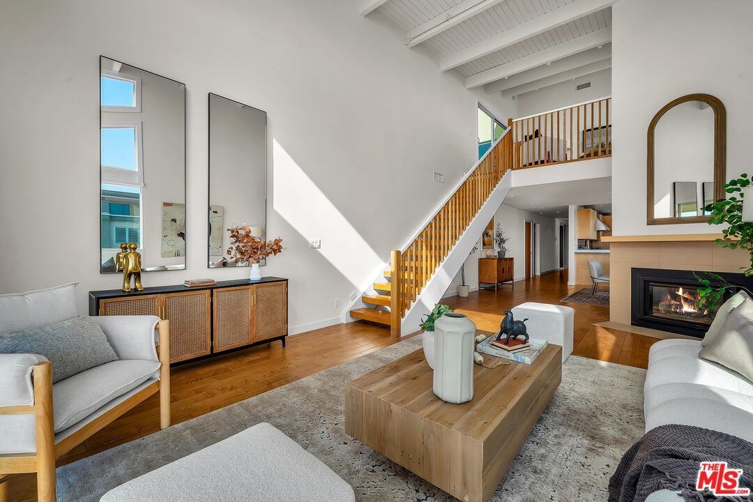 4 Lighthouse St #13 - Photo 4 of 36