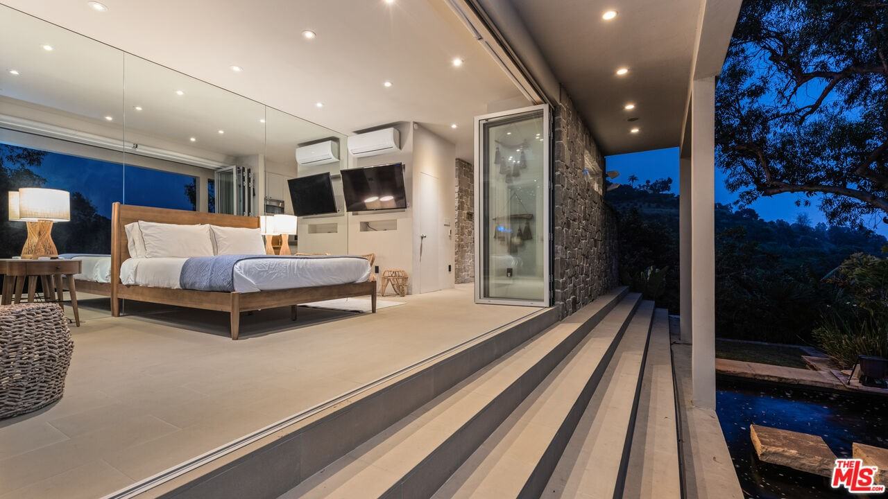 10556 Fontenelle Way #1 - Photo 3 of 36