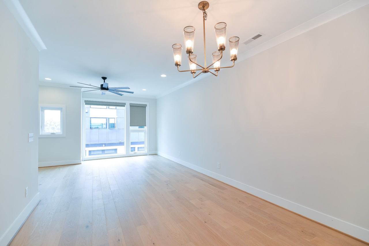 5 Seawell Ave #105 - Photo 4 of 38