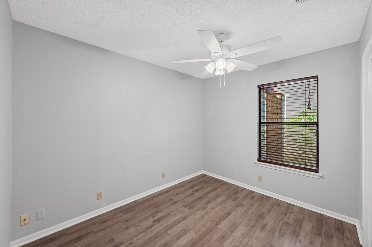 3815 Manchaca Rd #38 - Photo 7 of 15