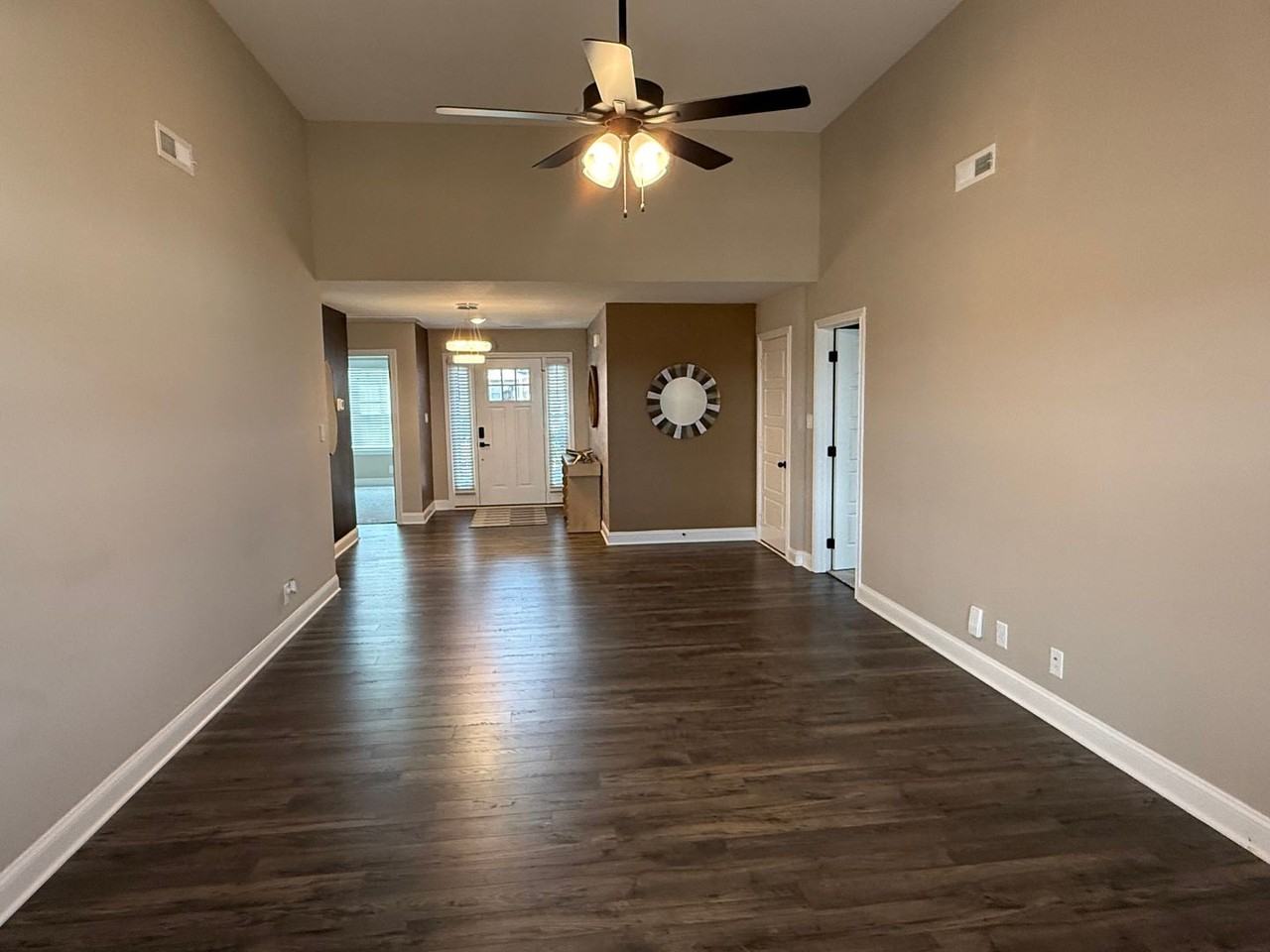 113 Ralph Ct - Photo 5 of 27