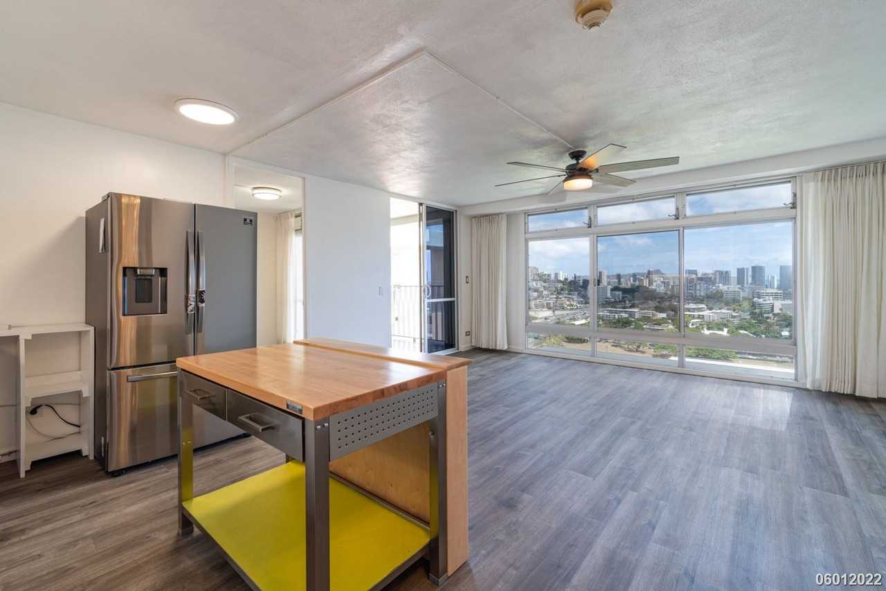 1515 Nuuanu Ave #2353 - Photo 6 of 26