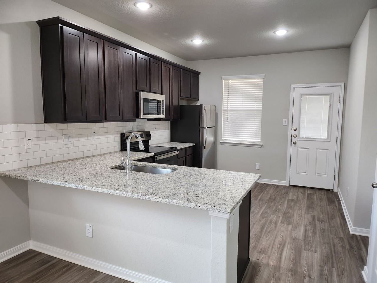 332 Caleb Ct - Photo 7 of 22