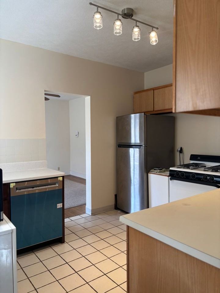 1741 Middlehurst Rd - Photo 4 of 11