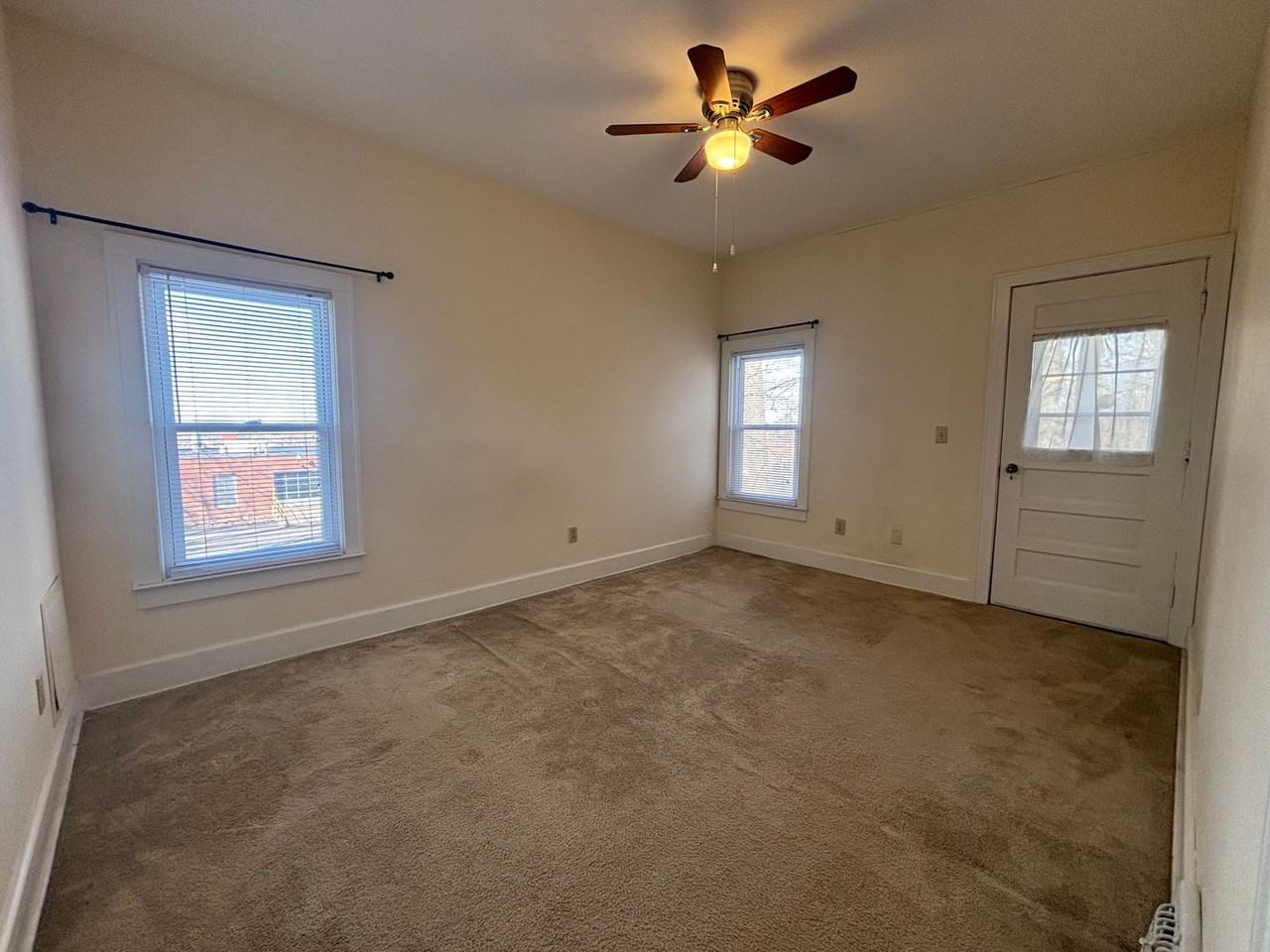 1741 Middlehurst Rd - Photo 6 of 11