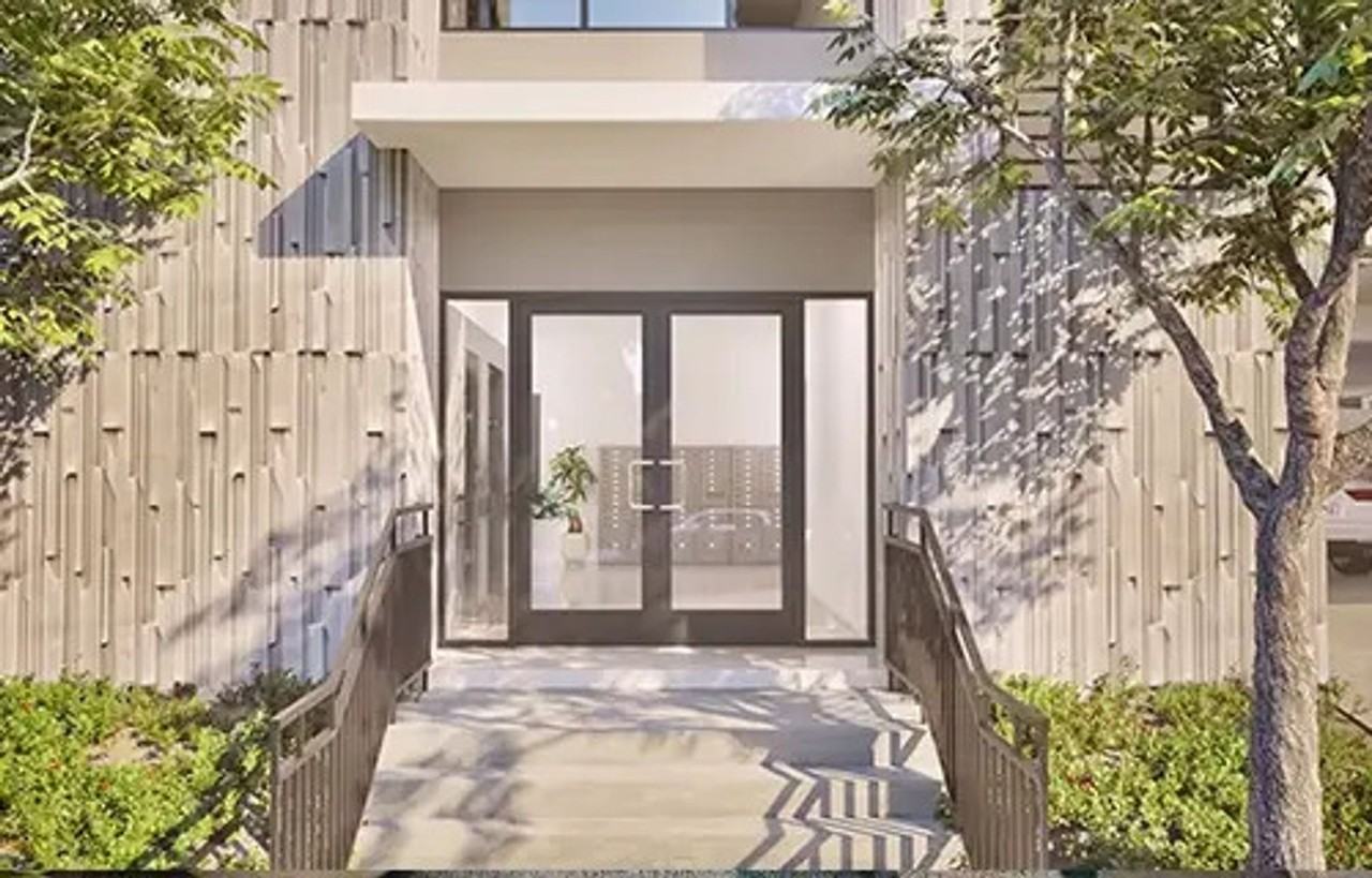 Makiki Banyan - Photo 2 of 12