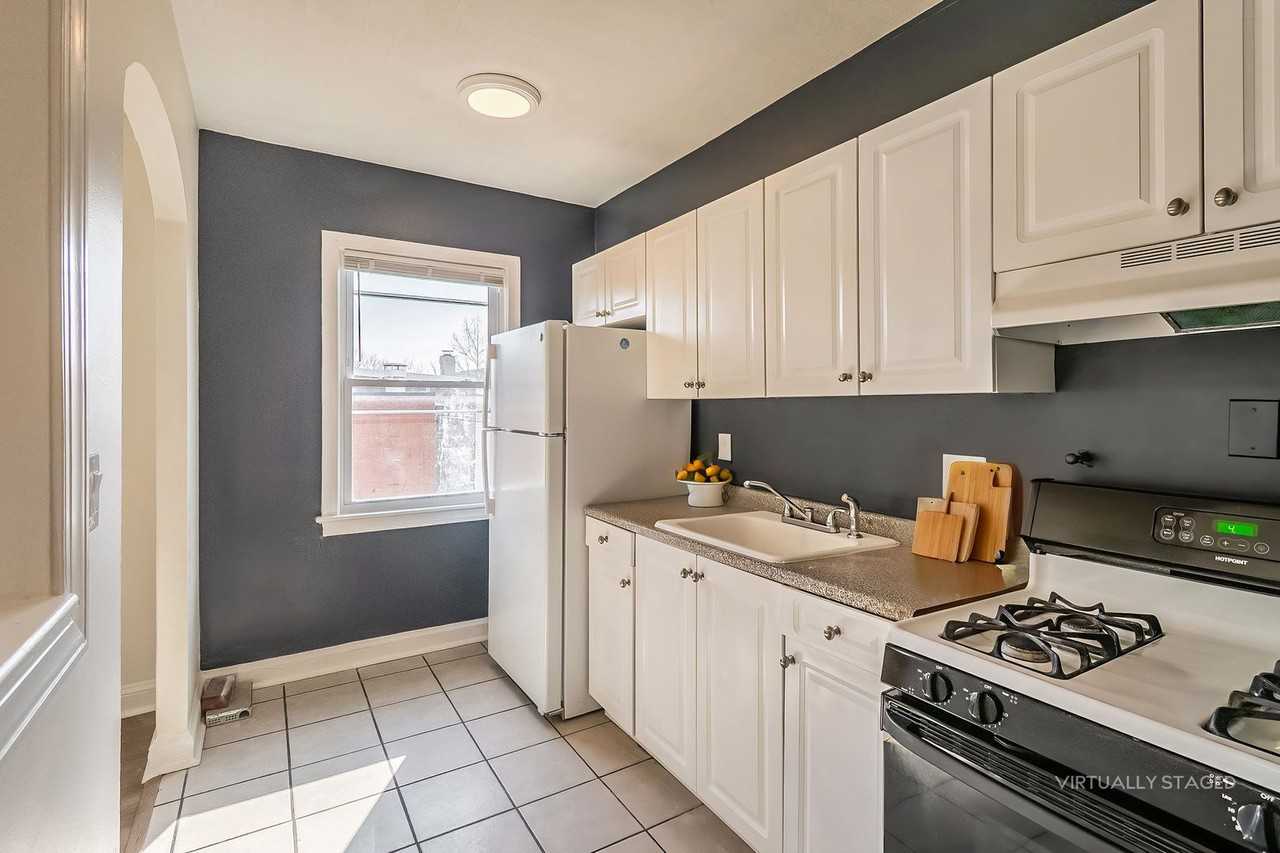 723 12th St Se - Photo 7 of 19