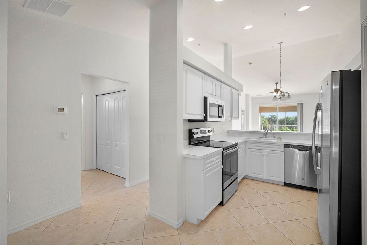 20071 Barletta Ln #2721 - Photo 7 of 28