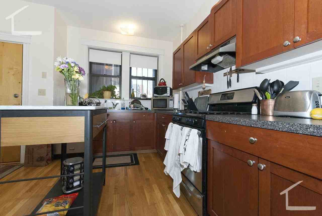 1000 Commonwealth Ave - Photo 3 of 5
