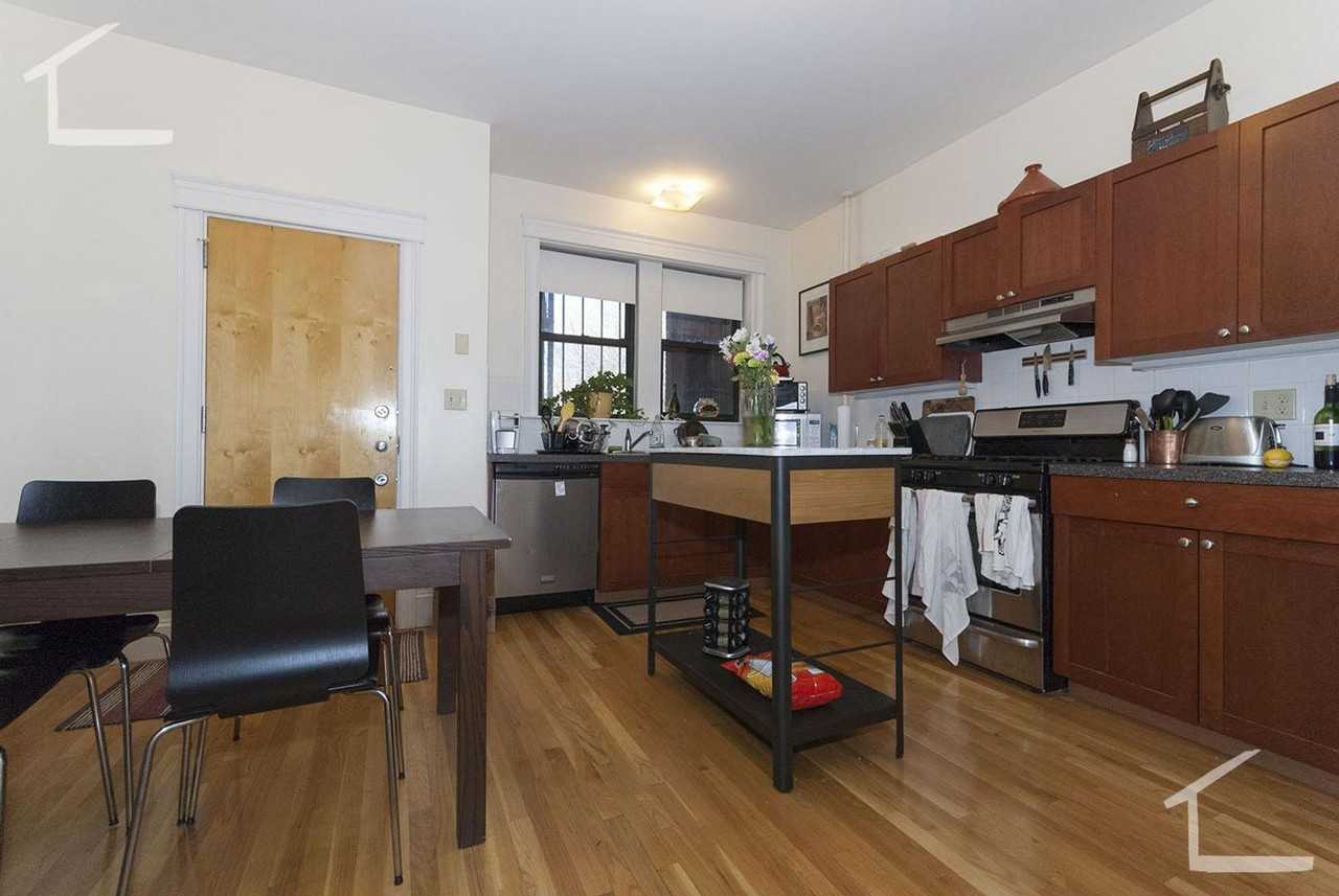 1000 Commonwealth Ave - Photo 4 of 5