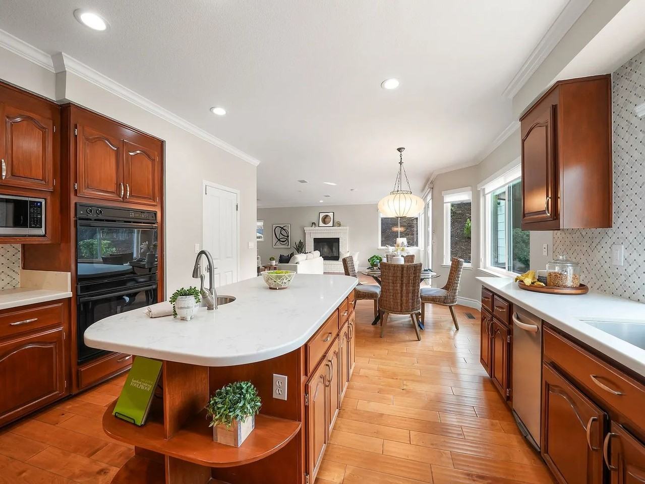 376 Blue Oak Ln - Photo 5 of 36