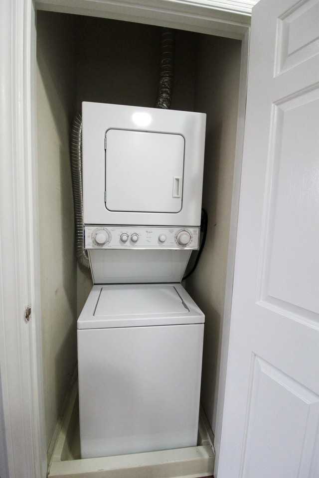 432 Hopkins Street - Photo 6 of 23