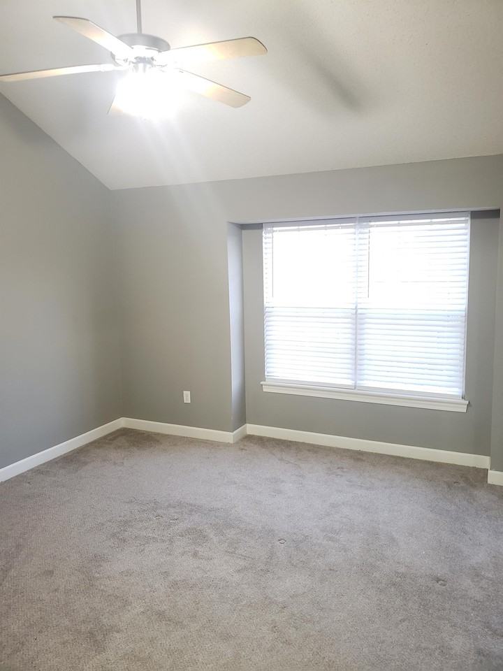 Timbers East - Photo 5 of 10