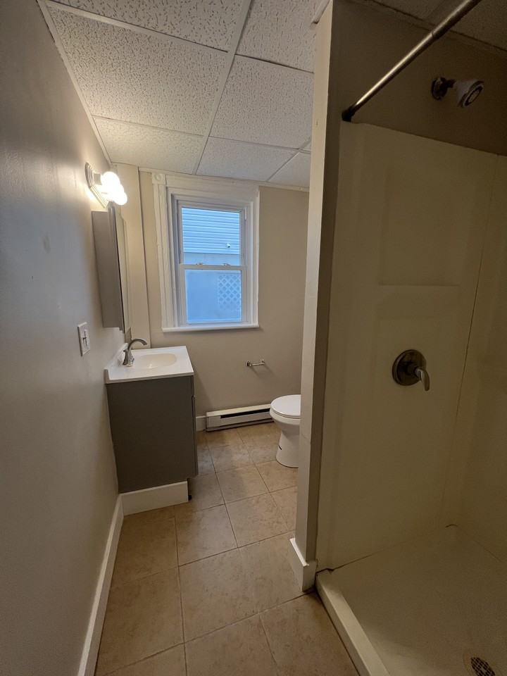 228 East Garfield Avenue - Photo 5 of 12