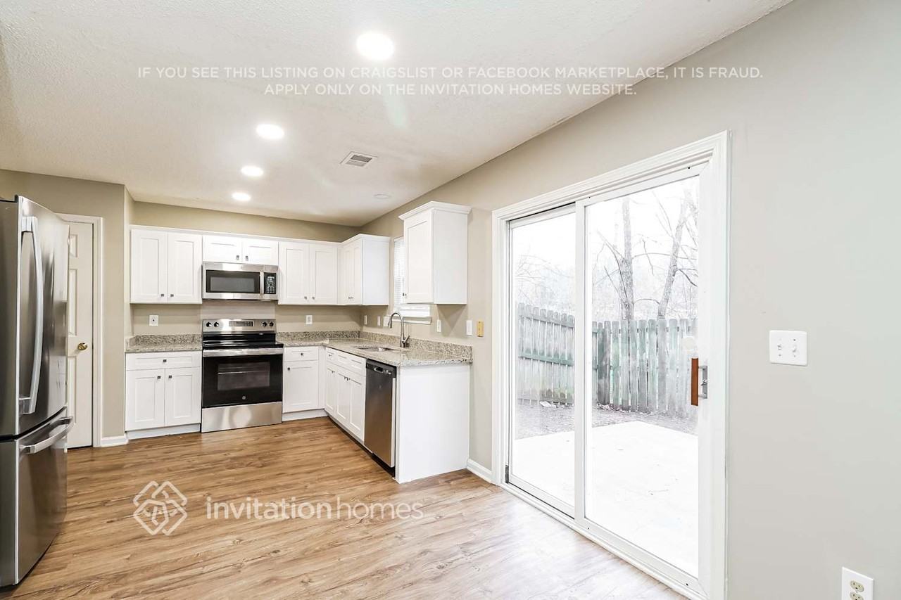 1262 Winding Path Rd - Photo 7 of 18