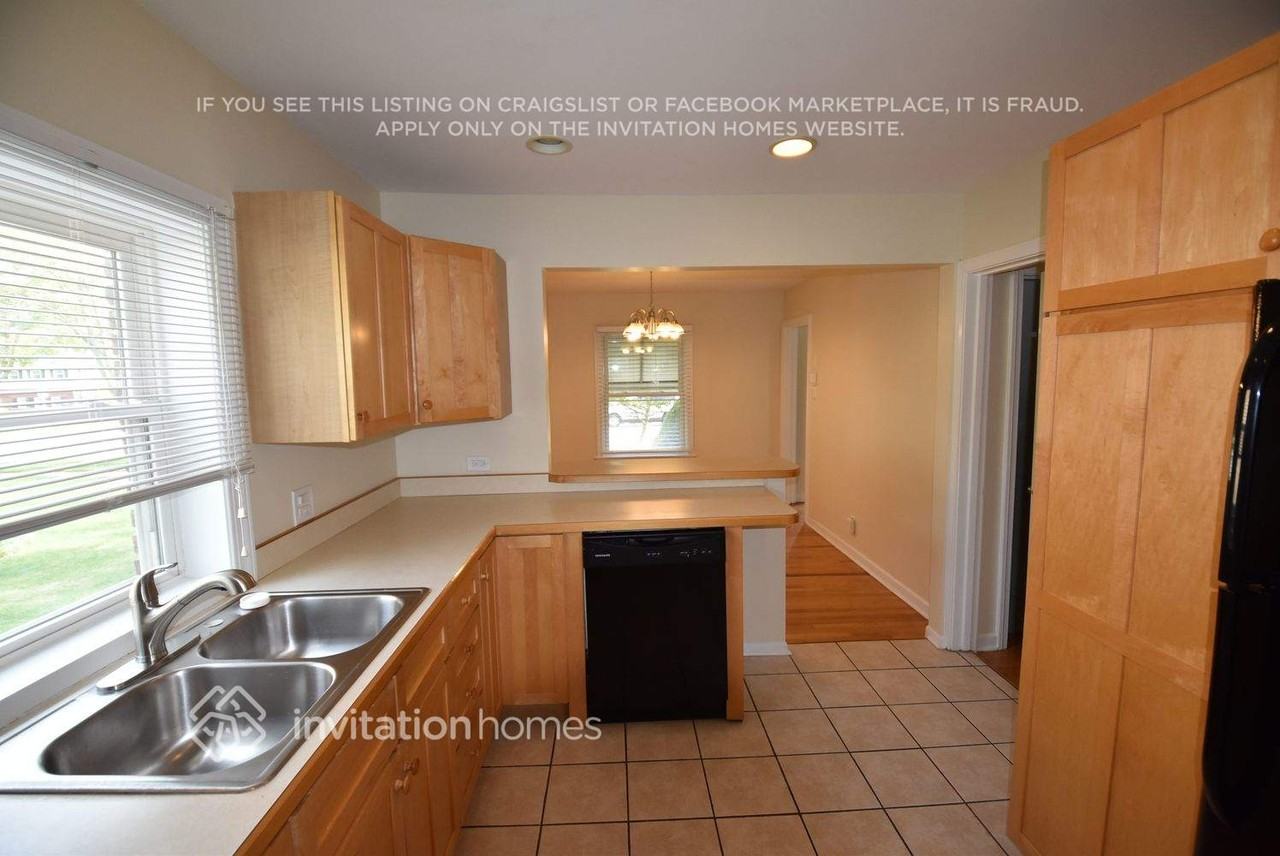 1808 187th St - Photo 4 of 13