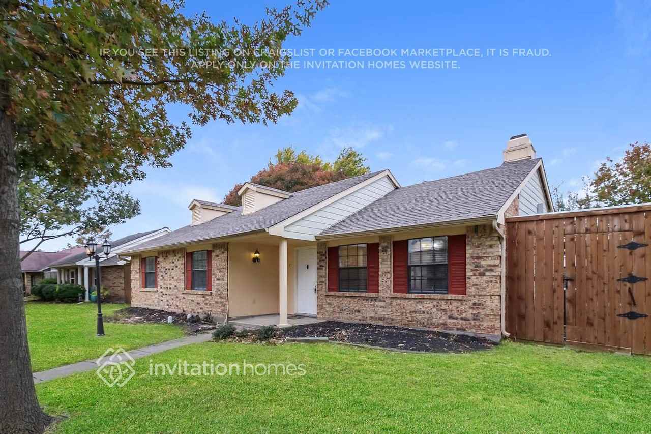 1325 Clearview Dr - Photo 2 of 16