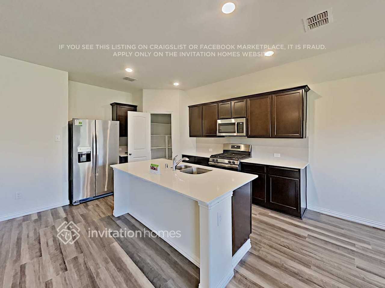 1341 Rembrandt Dr - Photo 6 of 22