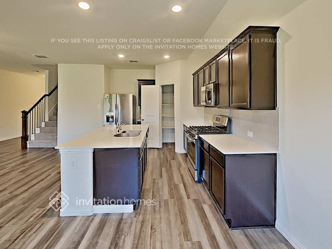 1341 Rembrandt Dr - Photo 7 of 22