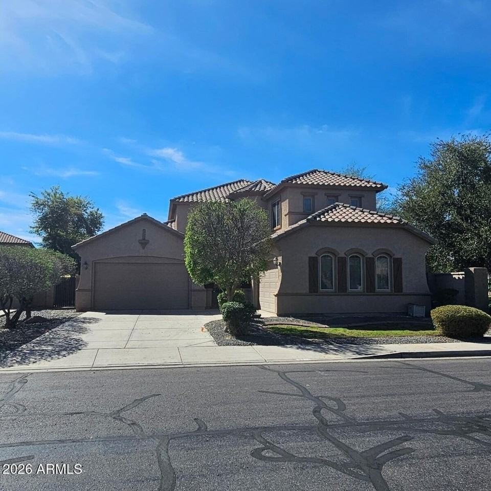 2771 E Wisteria Dr - Photo 2 of 25