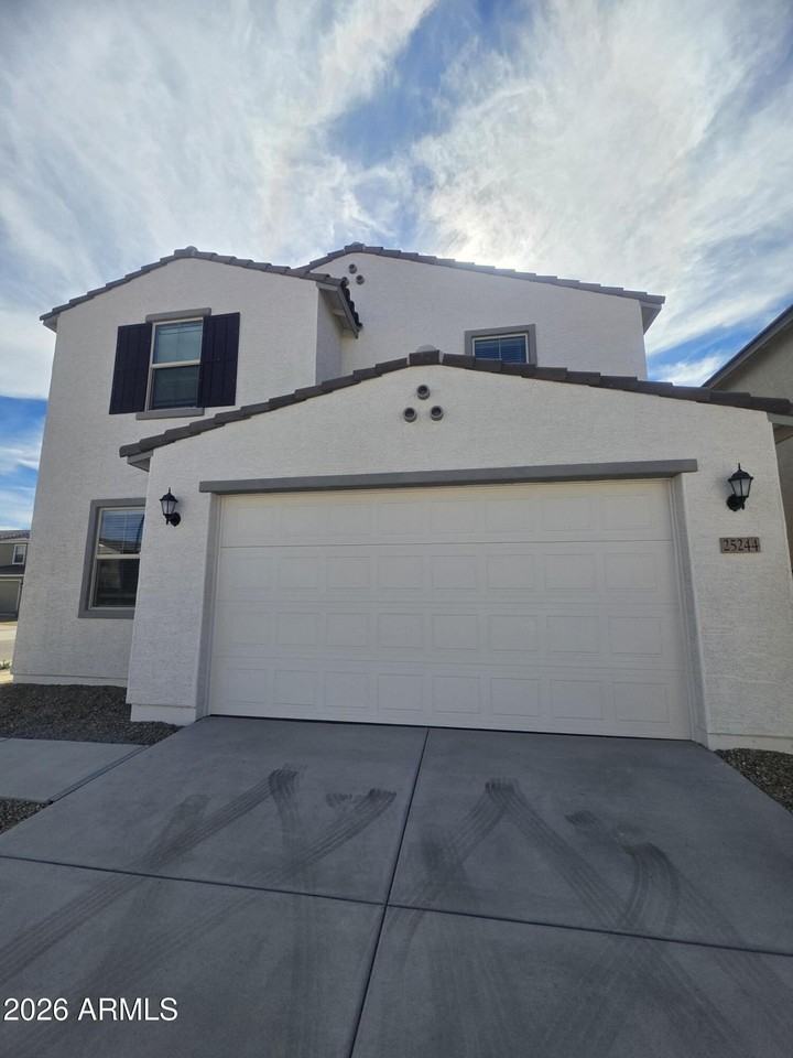 25244 N 165th Ln - Photo 3 of 50