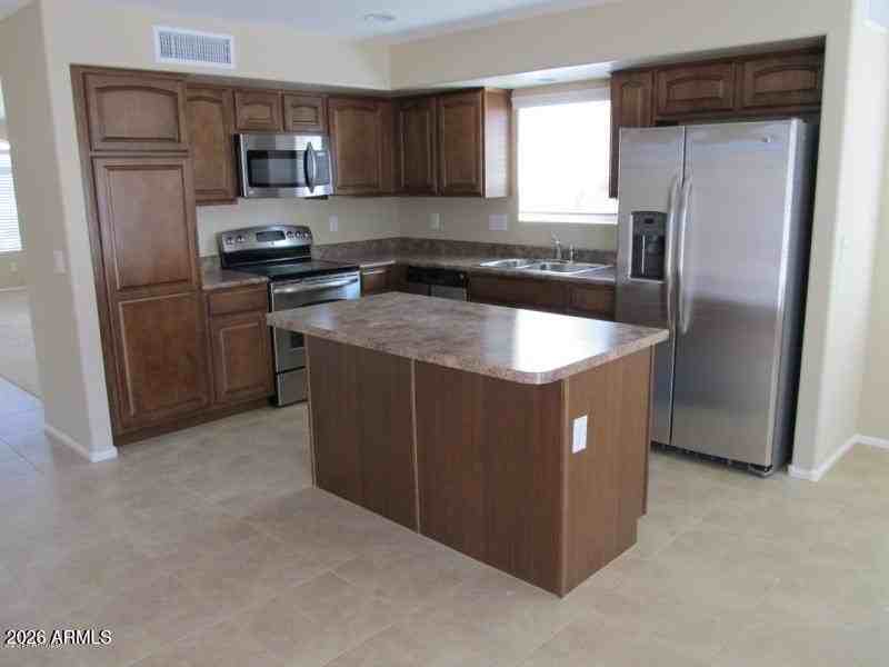 3965 W Tara Dr - Photo 6 of 17