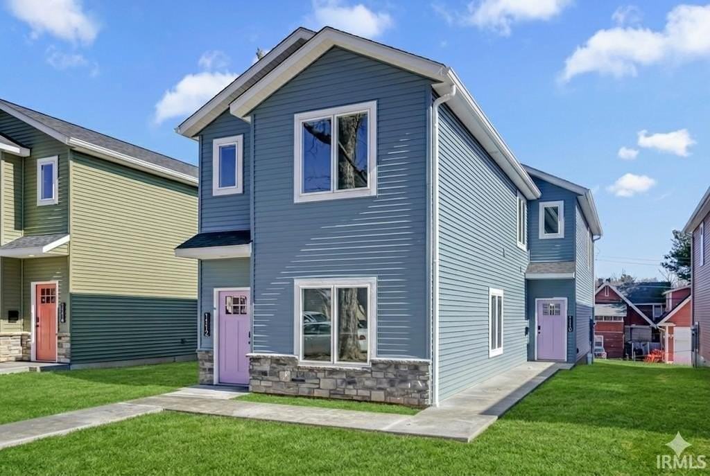 1112 N Woodburn Ave - Photo 4 of 26