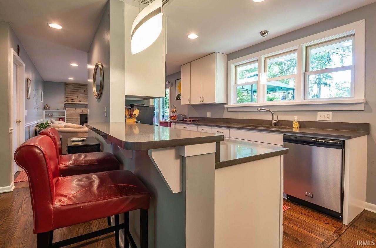 1708 E Windsor Dr - Photo 7 of 32