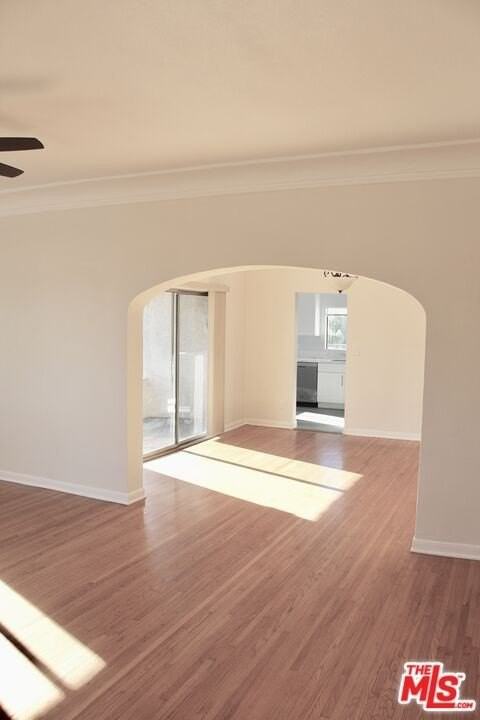 1239 S Hudson Ave - Photo 3 of 15