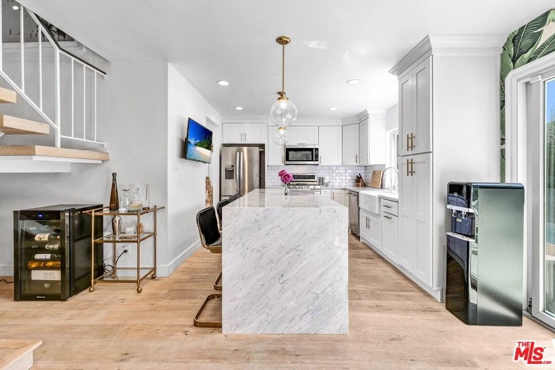 5101 Keli Ct - Photo 4 of 32