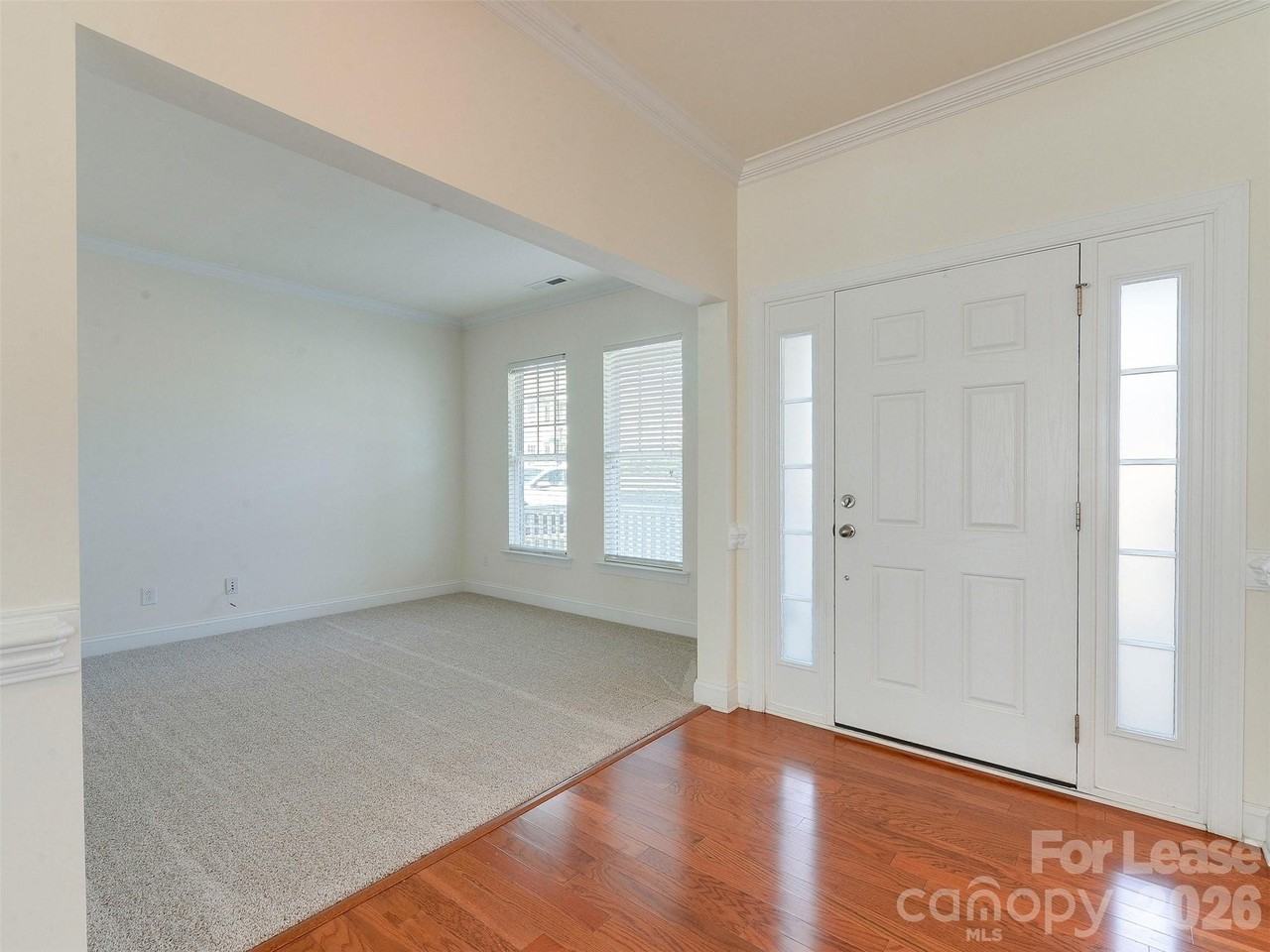 12926 Union Square Dr - Photo 5 of 48