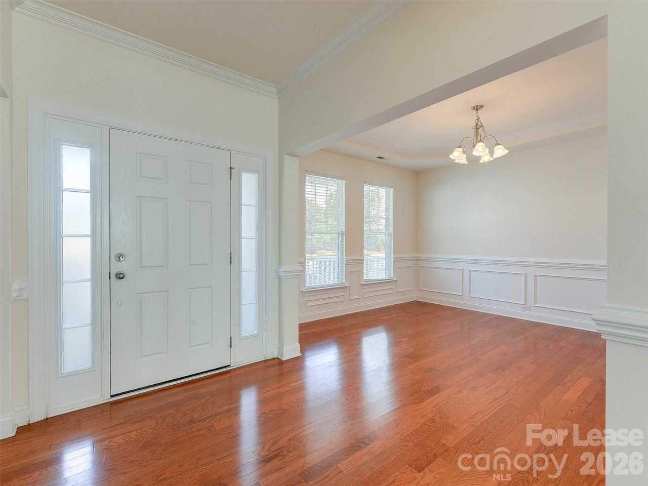 12926 Union Square Dr - Photo 6 of 48