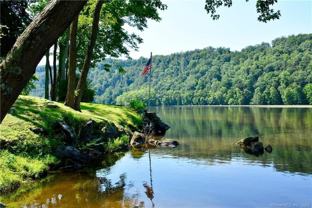 67 Lake Lillinonah Rd N - Photo 1 of 1