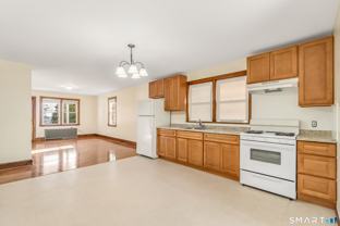 24 Pilgrim Ave - Photo 1 of 1