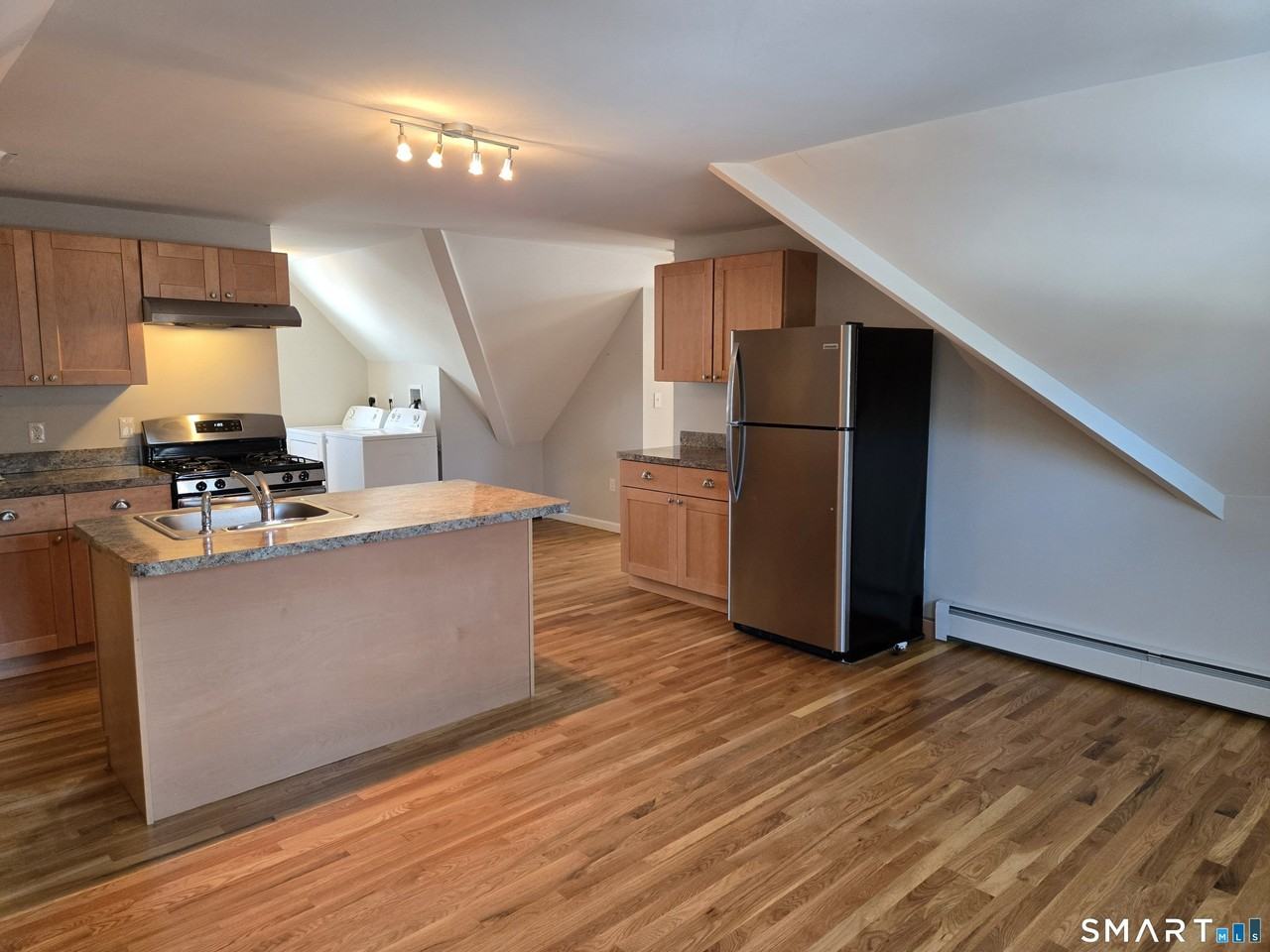 674 Main St Unit 3 - Photo 3 of 15