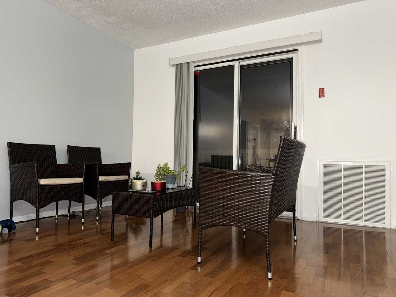 495 Vincellette St Unit 12 - Photo 5 of 24