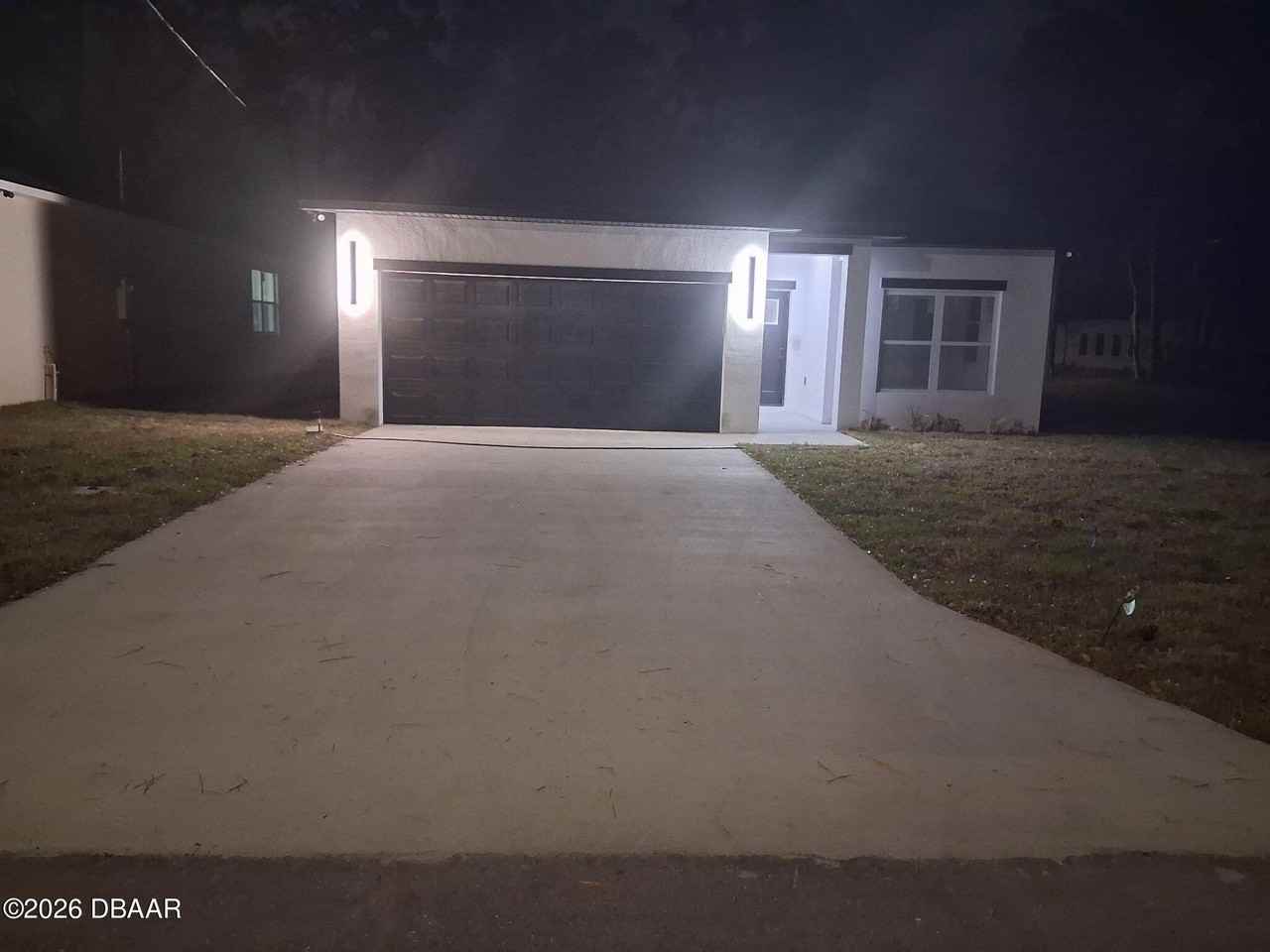 1621 Illinois St - Photo 3 of 21